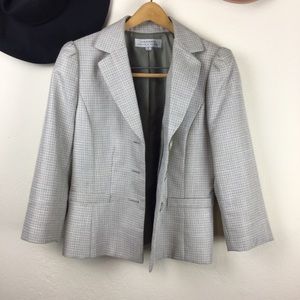 Tahari Arthur S. Levine Gray Shoulder Pad Blazer 8